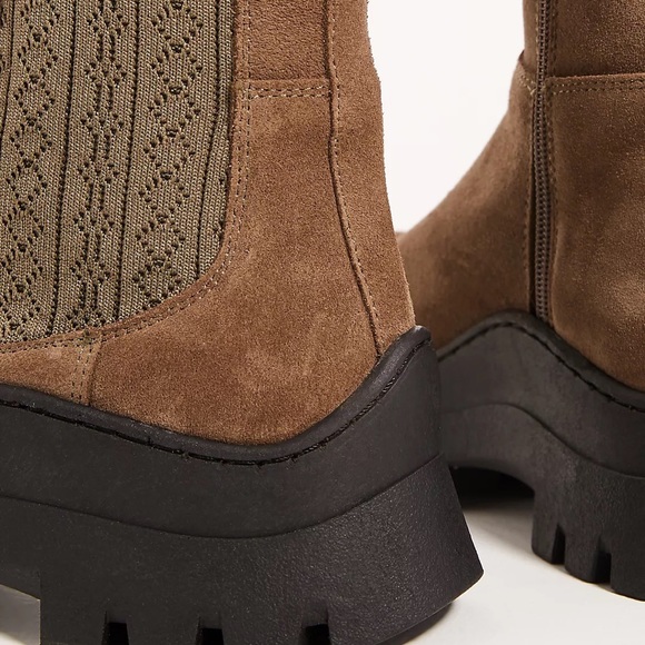 Anthropologie Farylrobin Chelsea Boots - Picture 4 of 16